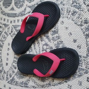 Nike sandals
